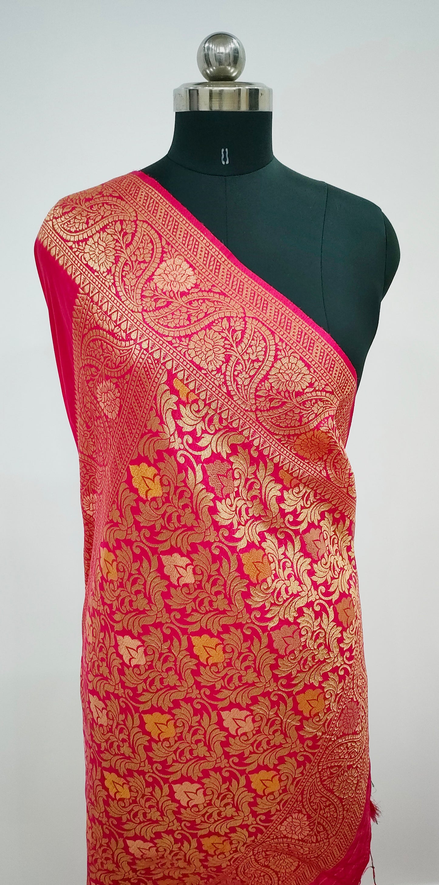 Dola Silk Rani Pink Banarasi Saree