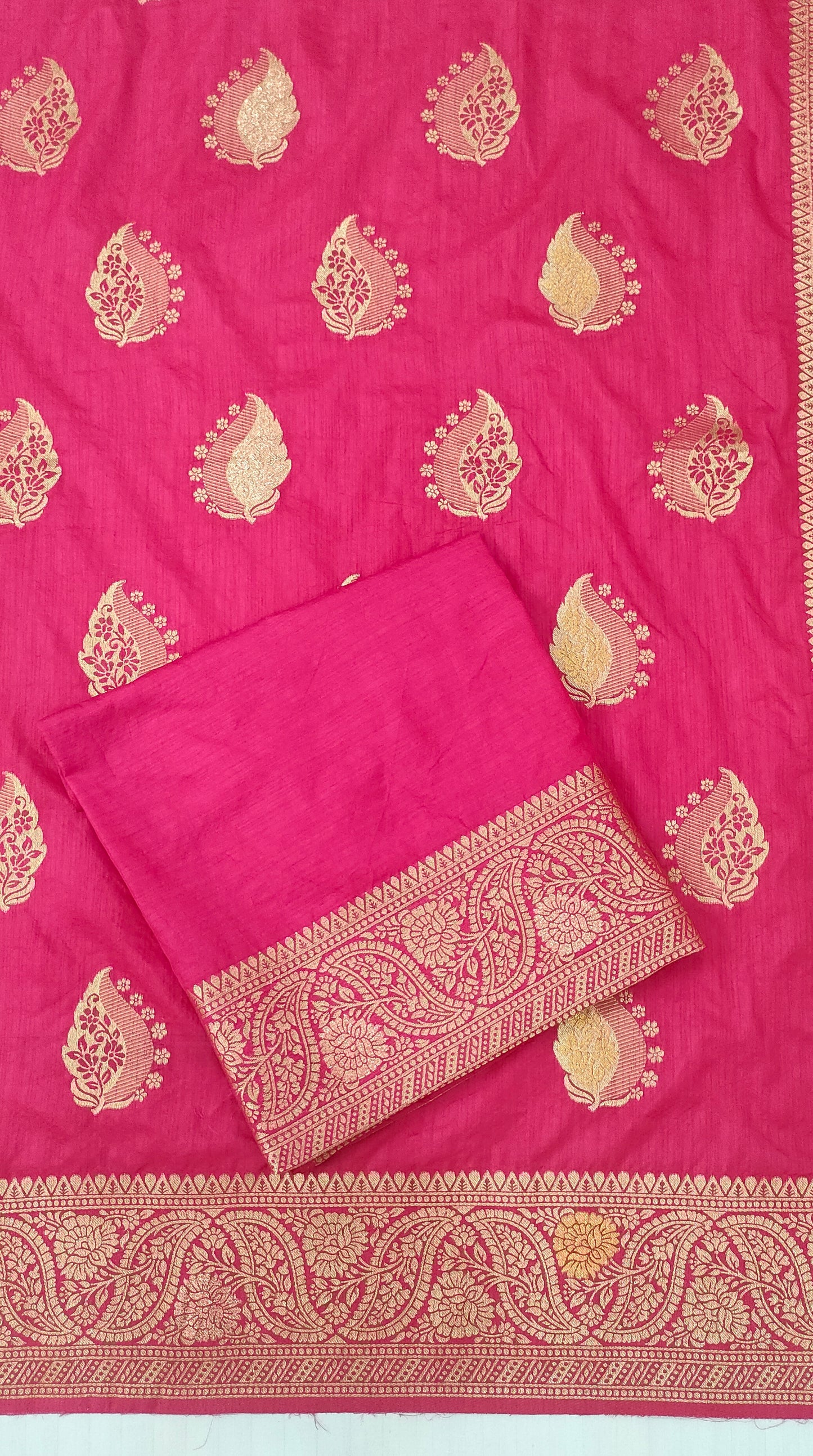 Dola Silk Rani Pink Banarasi Saree