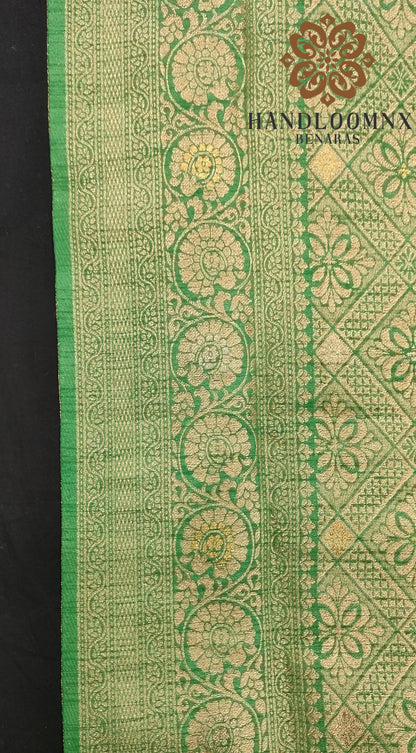 Banarasi Style Border Dola Silk Green color Banarasi Saree.