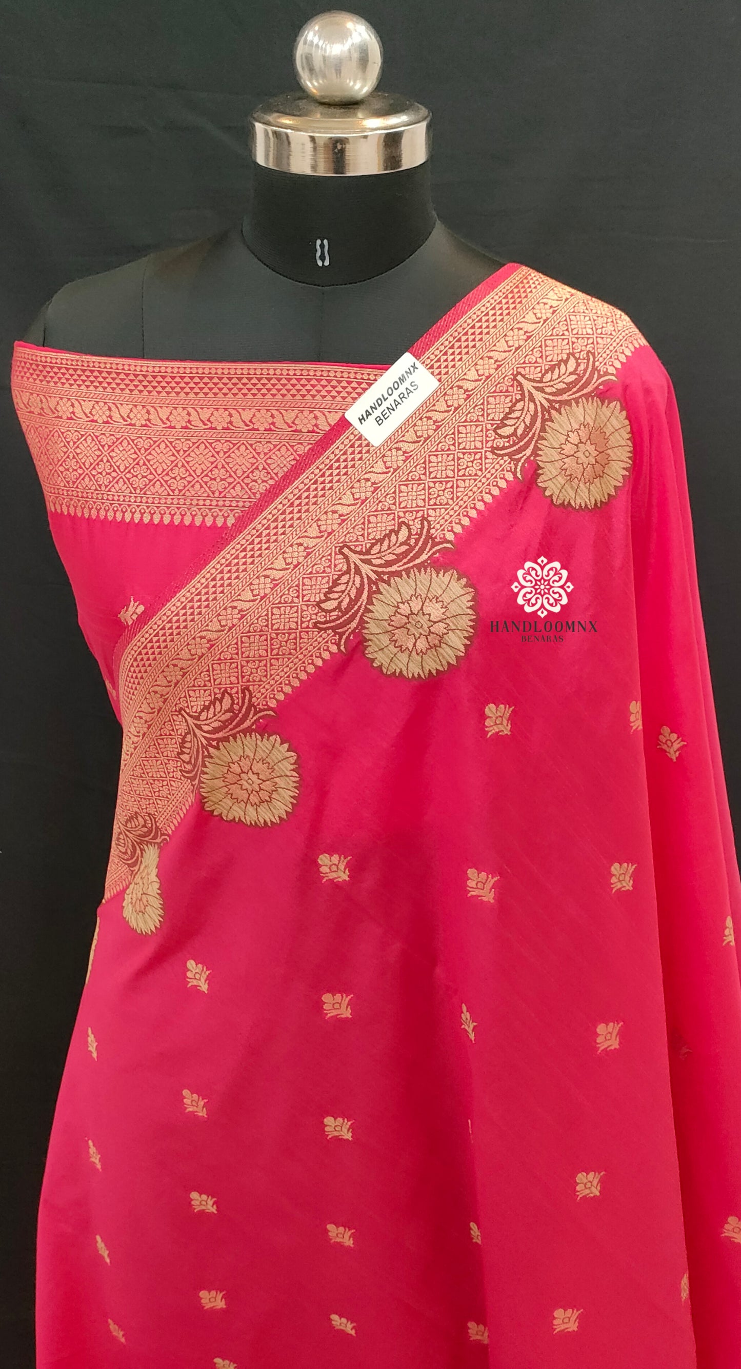 Banarasi Border Dola Silk Rani Pink Banarasi Saree